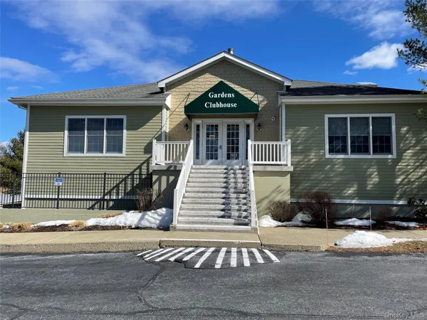 $685,000 | 324 Ivy Trail, Rhinebeck, NY 12572