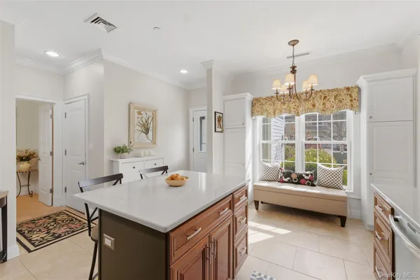 $685,000 | 324 Ivy Trail, Rhinebeck, NY 12572