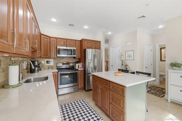 $685,000 | 324 Ivy Trail, Rhinebeck, NY 12572