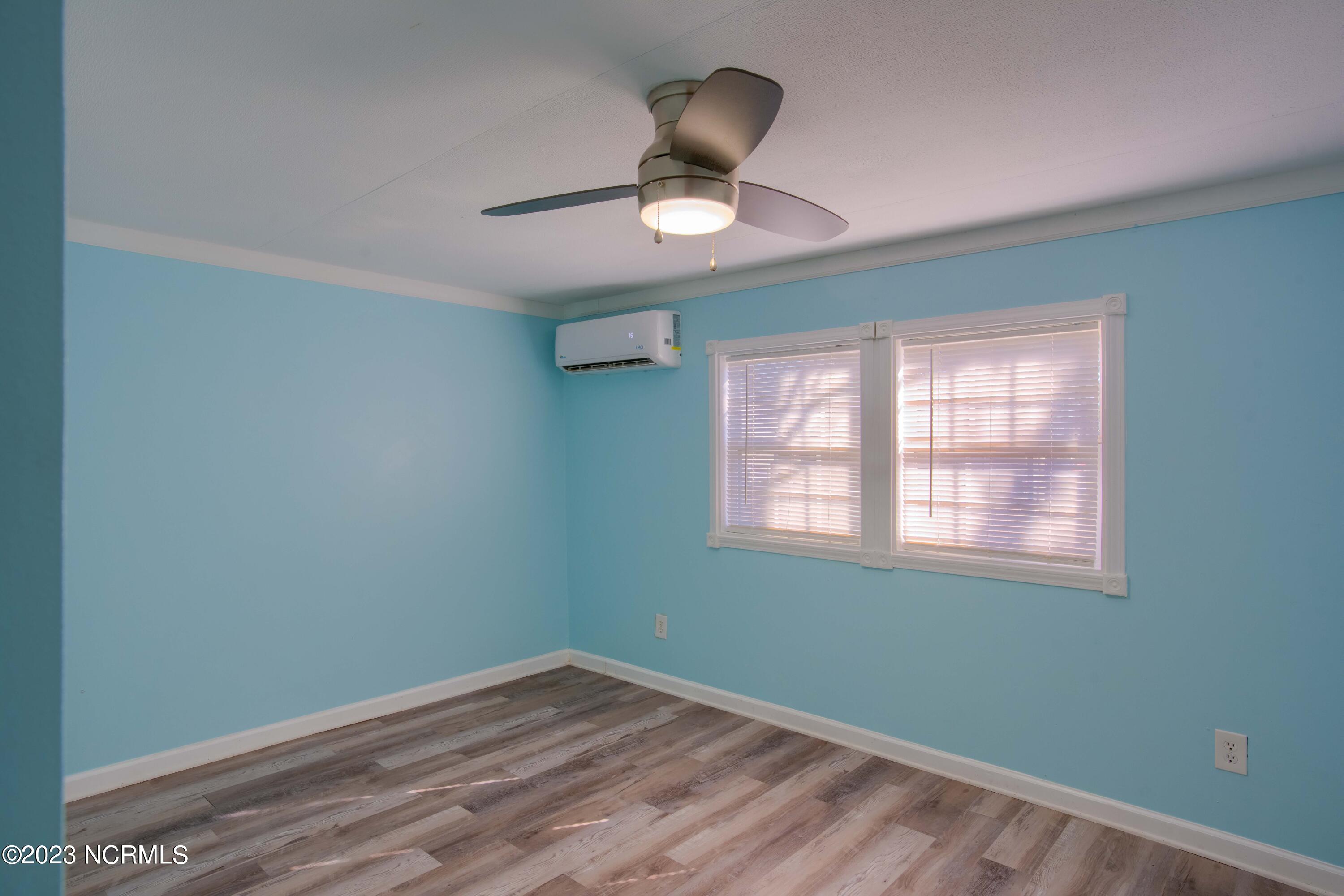 313 Old Folkstone Road Holly Ridge, NC 28445 - Photo 15 of 32 313 Old Folkstone - Interior_3