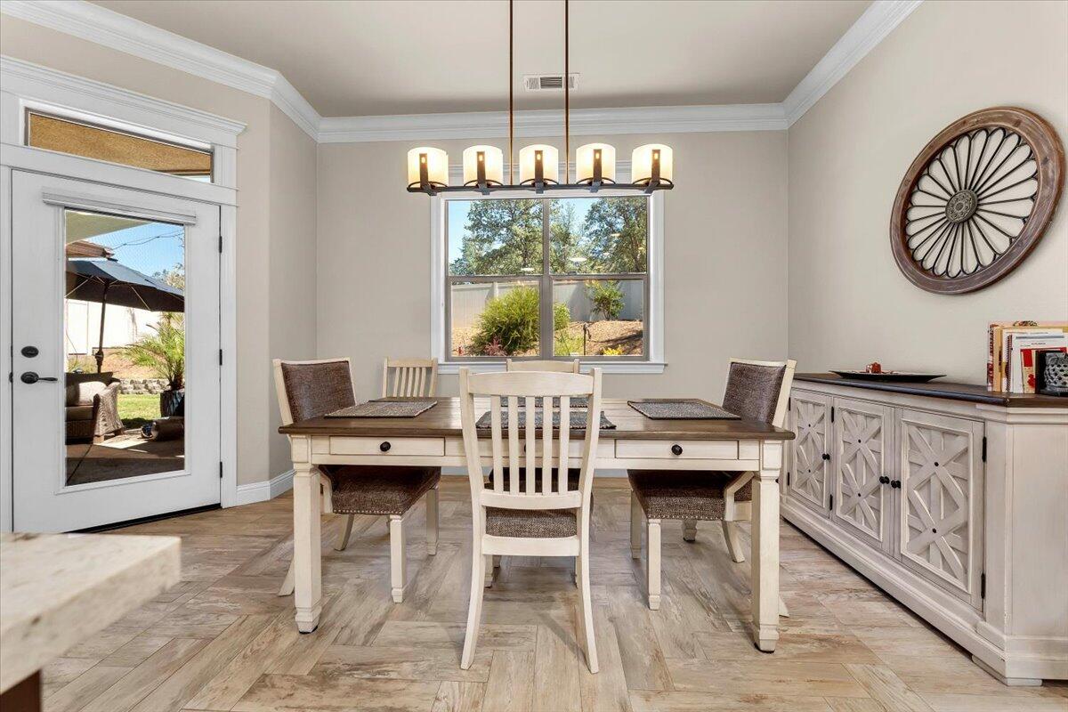 5697 Constitution Way Redding, CA 96003 - Photo 16 of 87 French door to patio