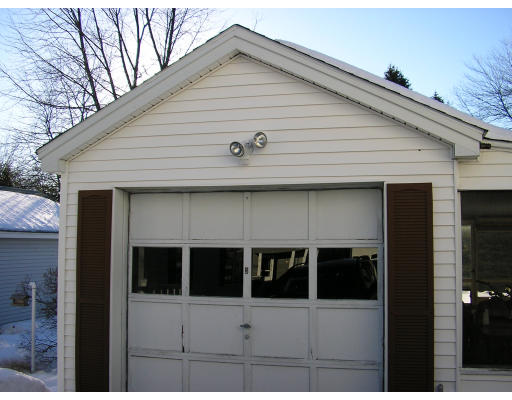 42 Strathmore Road Methuen, MA 01844 - Photo 4 of 8 Gallery Image 4