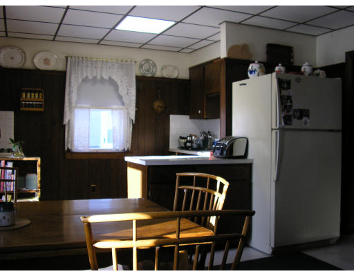 42 Strathmore Road Methuen, MA 01844 - Photo 6 of 8 Gallery Image 6