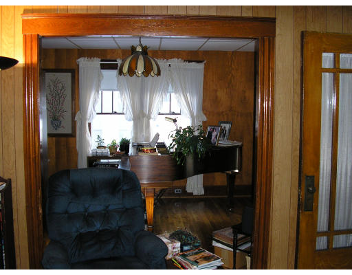 42 Strathmore Road Methuen, MA 01844 - Photo 8 of 8 Gallery Image 8