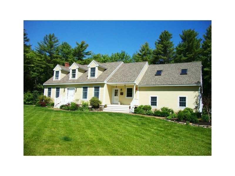 65 Middle Bay Road Brunswick, ME 04011 - Photo 2 of 22 Exterior Front.