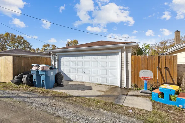 $163,000 | 1367 Buffalo Avenue, Calumet City, IL 60409