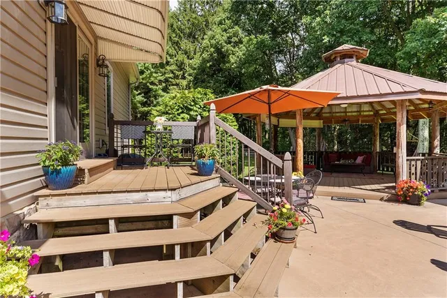 $689,000 | 102 Mehard Avenue, Unit B, Greenville, PA 16125