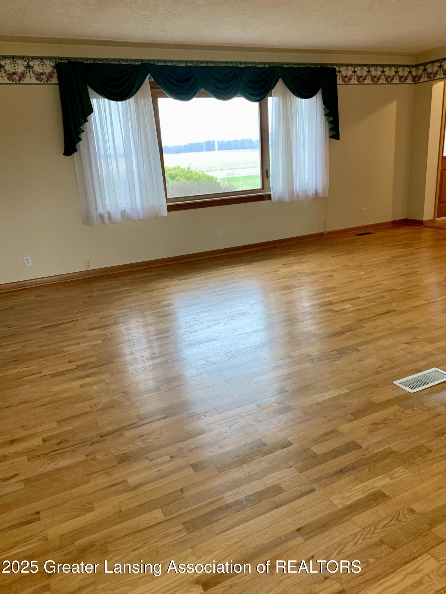 3156 East M-21 Road St. Johns, MI 48879 - Photo 3 of 42 3156 37