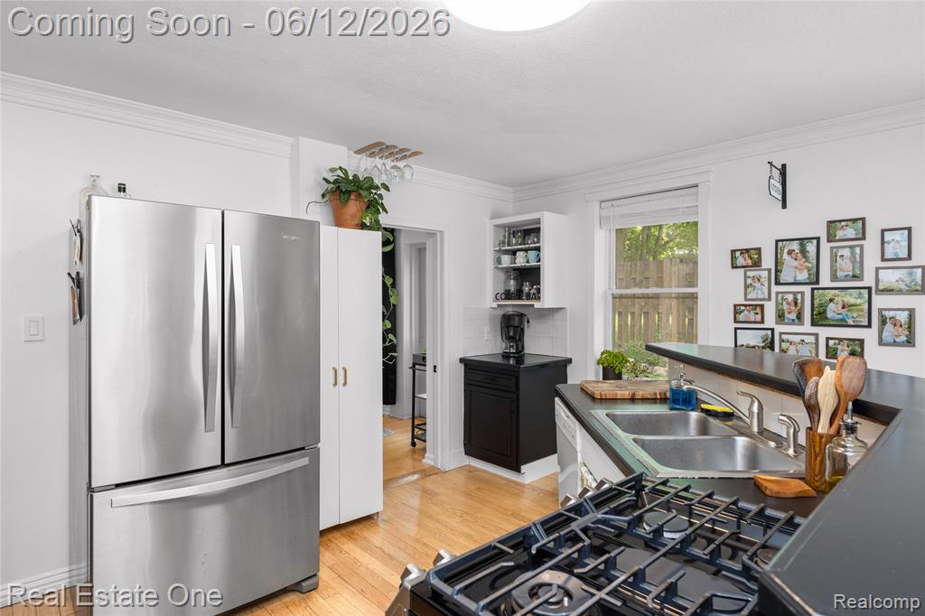 225 1st Street Fenton, MI 48430 - Photo 19 of 48