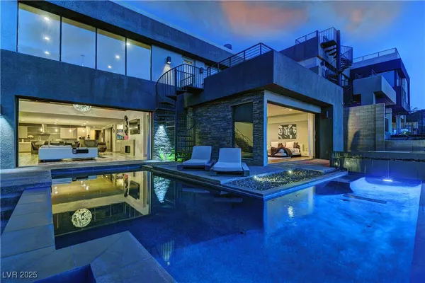 $13,000 | 861 Vegas View Drive, Henderson, NV 89052