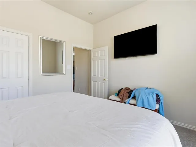 $650,000 | 433 Shady Oaks Drive, Murphy, TX 75094