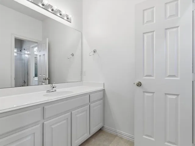 $650,000 | 433 Shady Oaks Drive, Murphy, TX 75094