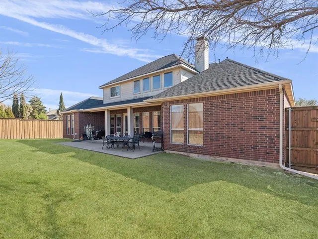 $650,000 | 433 Shady Oaks Drive, Murphy, TX 75094