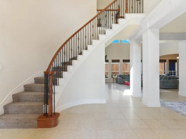 $650,000 | 433 Shady Oaks Drive, Murphy, TX 75094