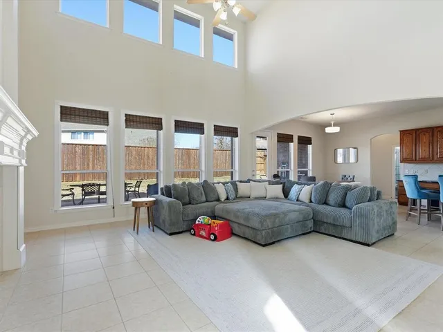 $650,000 | 433 Shady Oaks Drive, Murphy, TX 75094