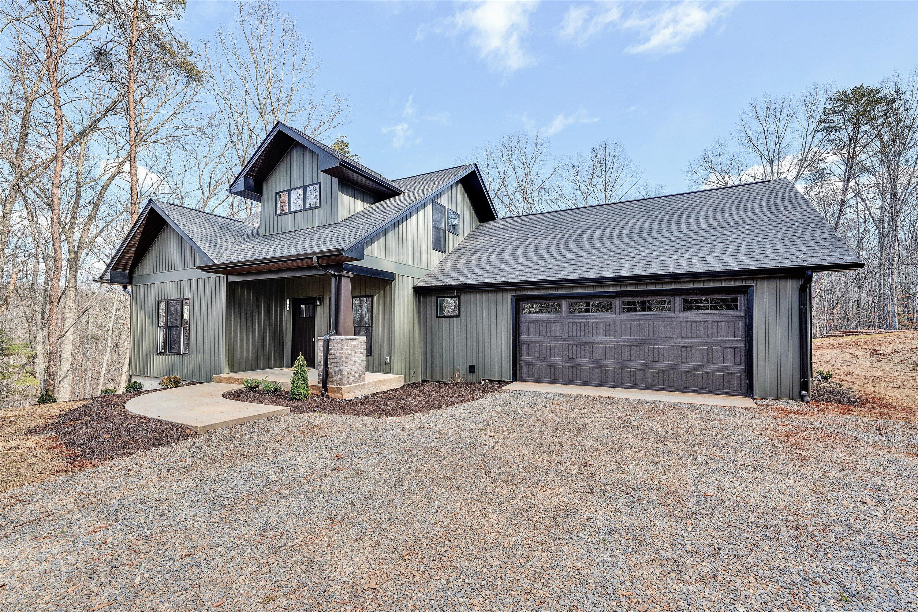 103 Bluff Court Moneta, VA 24121 - Photo 1 of 63 02-DSC00250