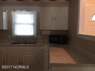 1851 Quail Ridge Road, Unit H Greenville, NC 27858 - Photo 11 of 19 IMG_1818