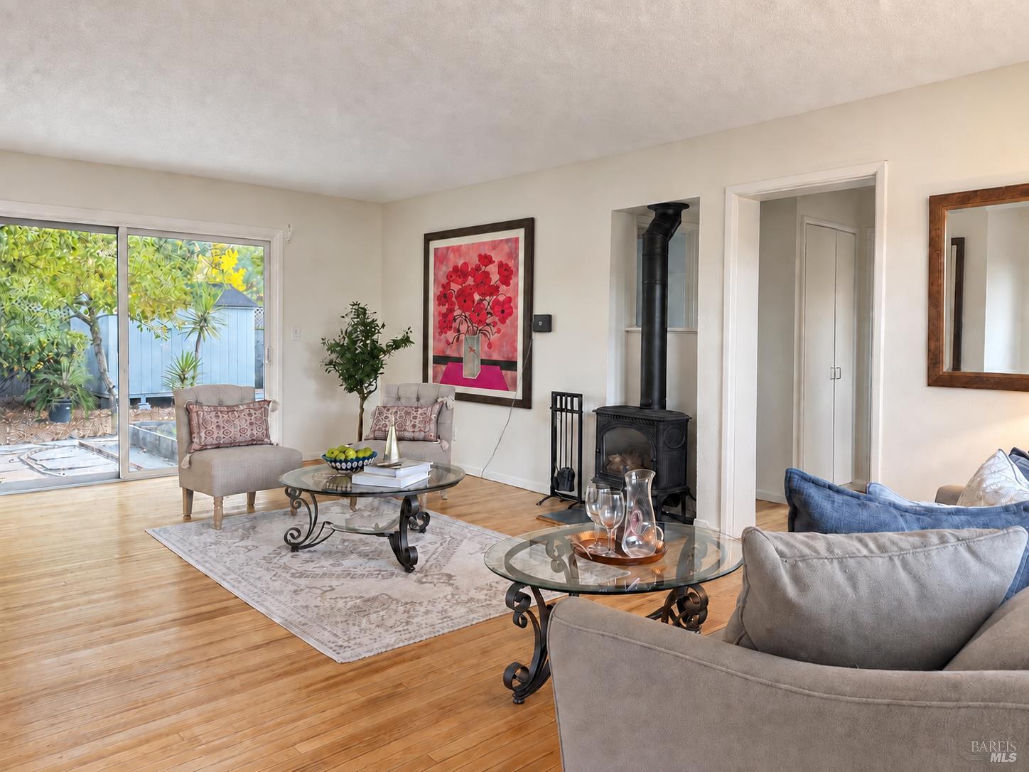 732 Pacific Avenue Santa Rosa, CA 95404 - Photo 7 of 33 Gallery Image 7