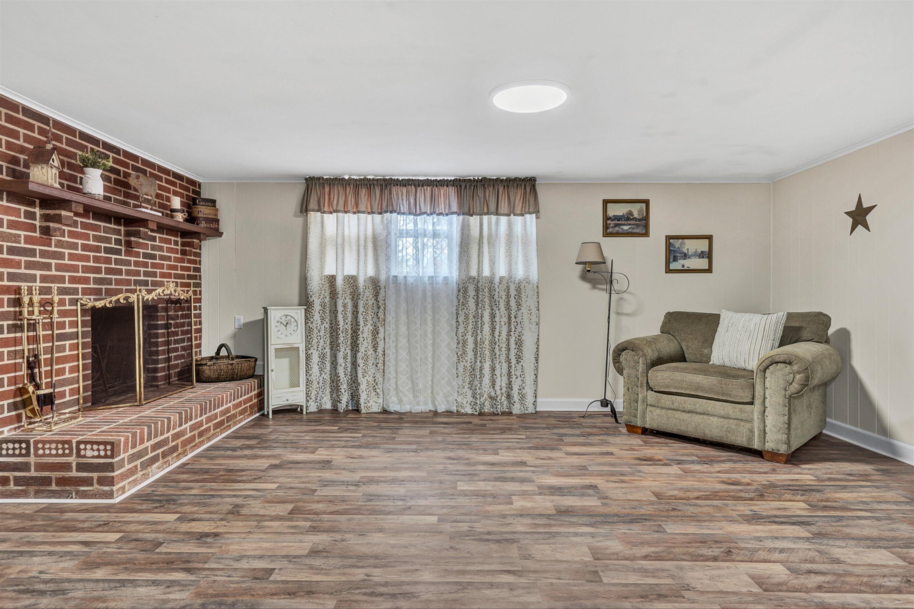 2211 Feather Road Vinton, VA 24179 - Photo 17 of 23 18-DSC8827
