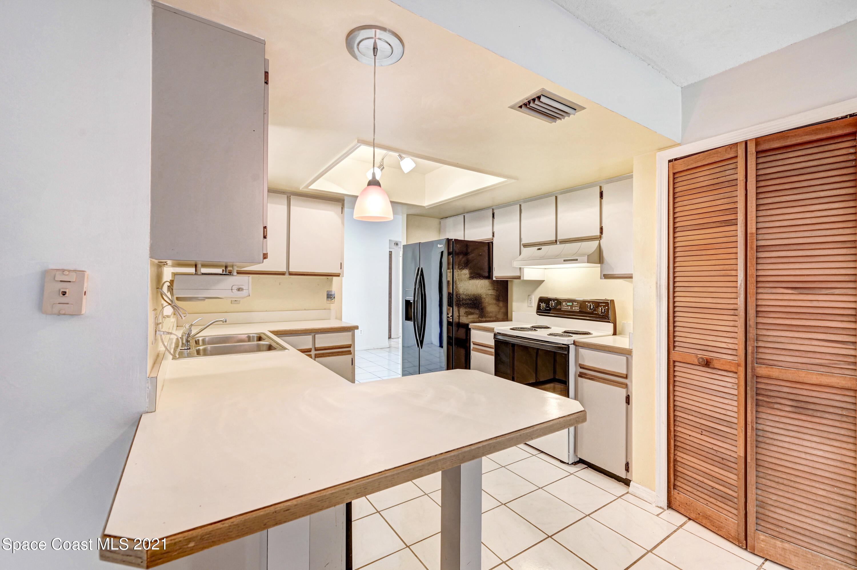 408 Stendal Road Northwest Palm Bay, FL 32907 - Photo 12 of 35 DSC_9383