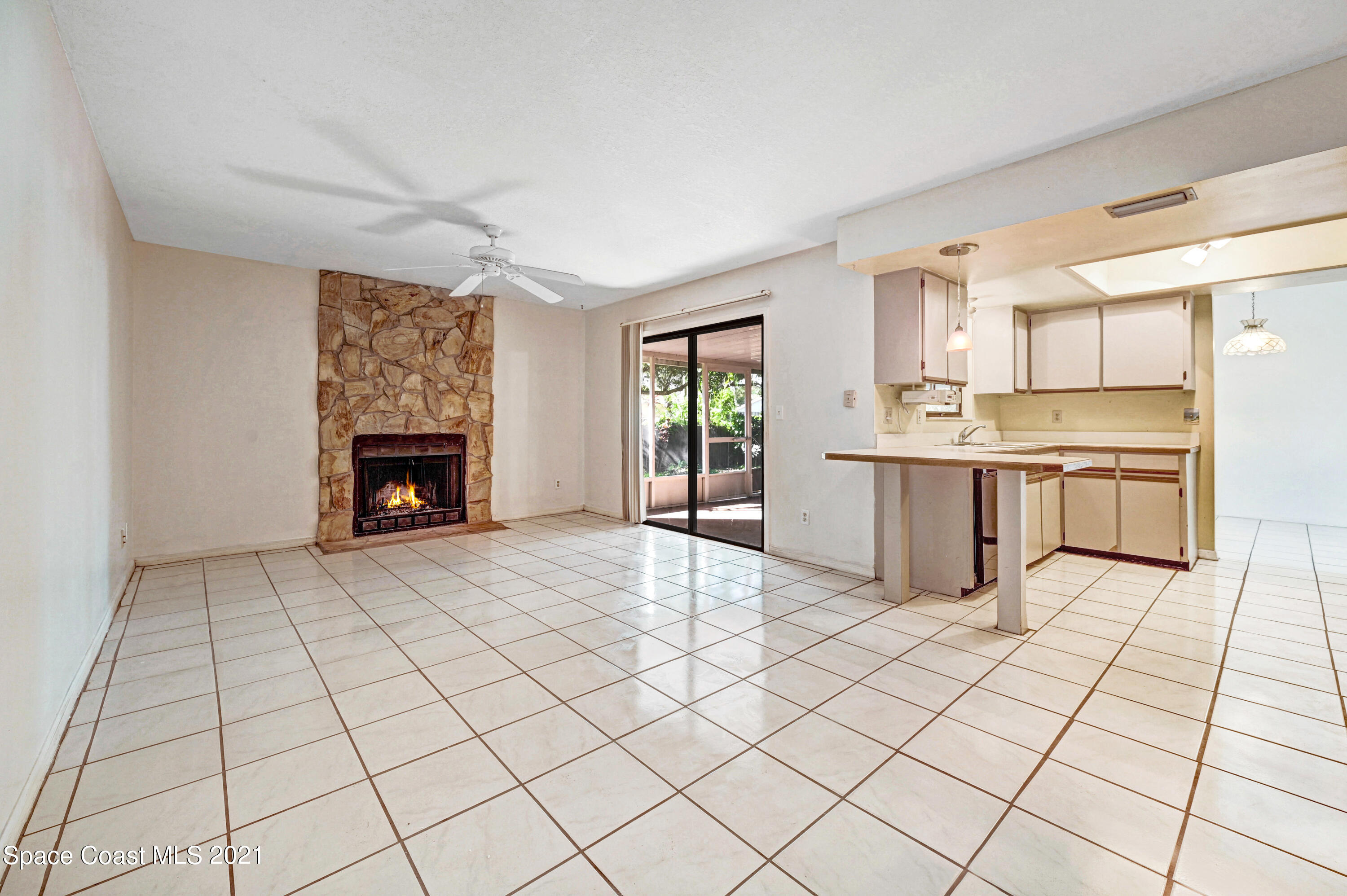 408 Stendal Road Northwest Palm Bay, FL 32907 - Photo 13 of 35 DSC_9389