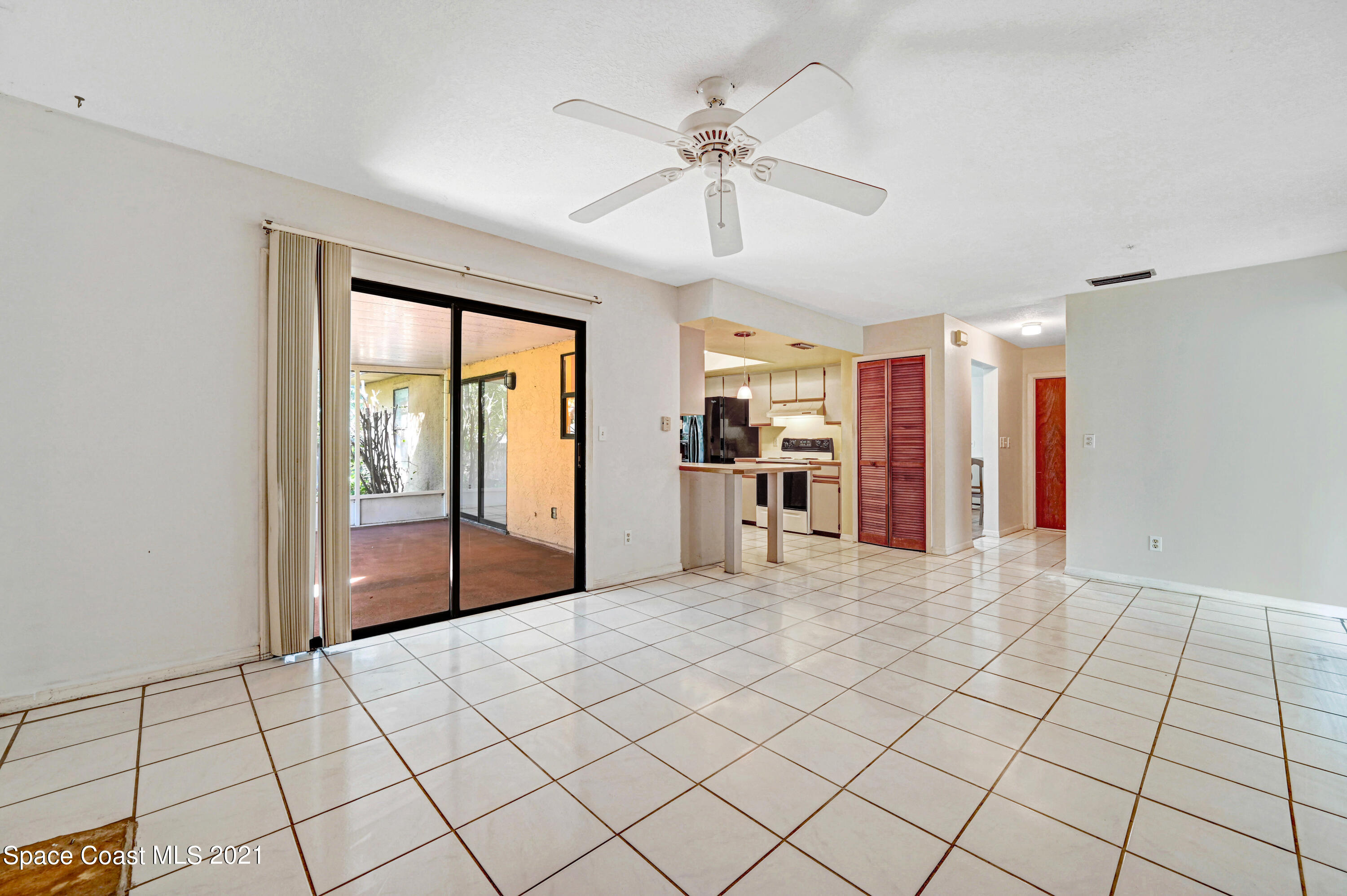 408 Stendal Road Northwest Palm Bay, FL 32907 - Photo 14 of 35 DSC_9392