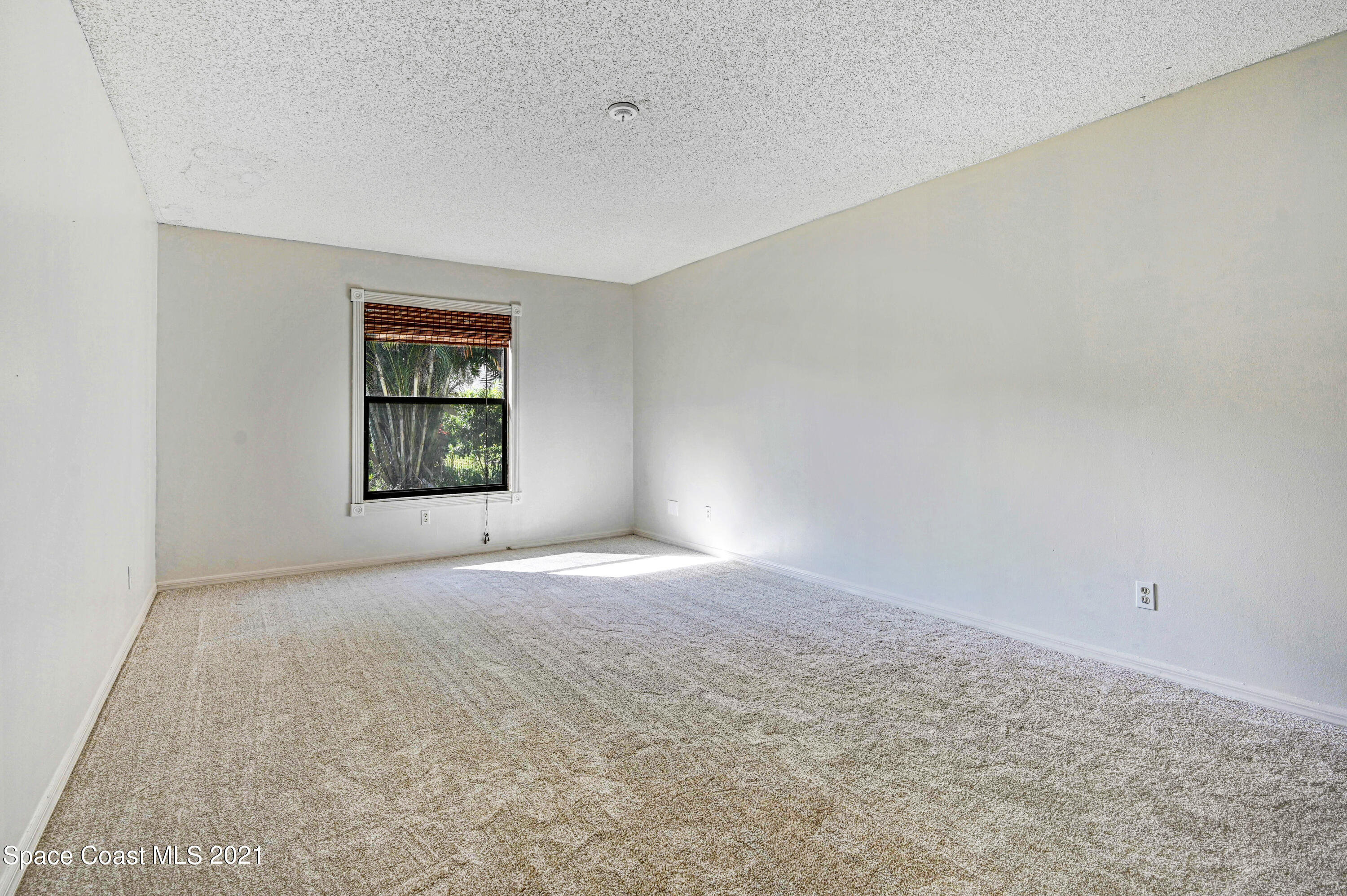 408 Stendal Road Northwest Palm Bay, FL 32907 - Photo 17 of 35 DSC_9407
