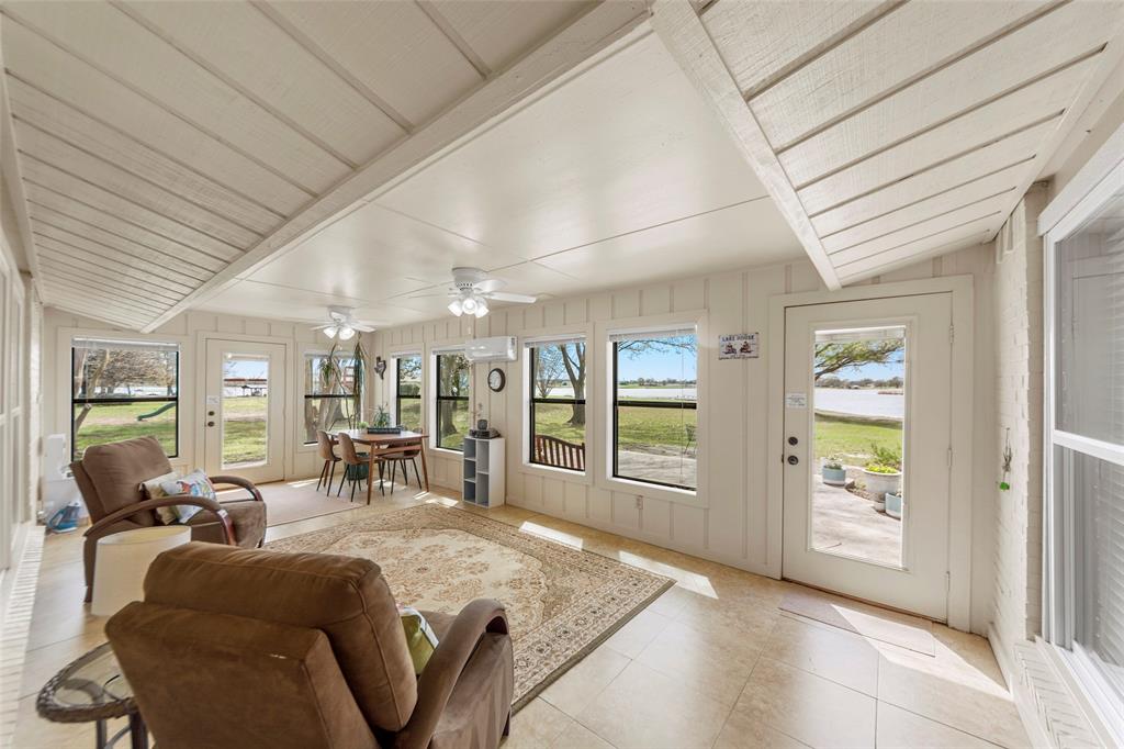 2110 Beavers Point Bonham, TX 75418 - Photo 13 of 40