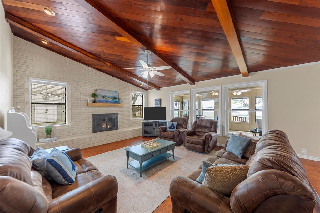 2110 Beavers Point Bonham, TX 75418 - Photo 18 of 40