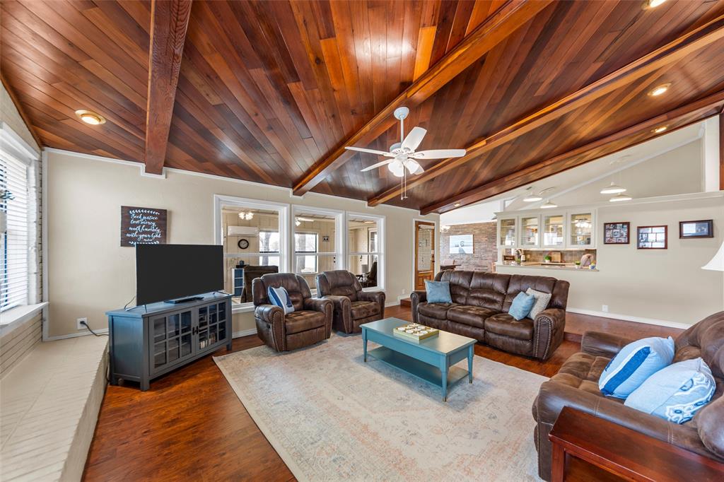 2110 Beavers Point Bonham, TX 75418 - Photo 19 of 40