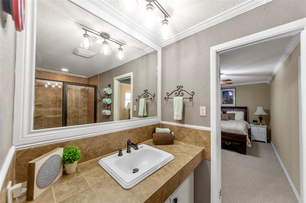 2110 Beavers Point Bonham, TX 75418 - Photo 28 of 40