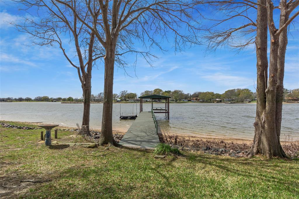 2110 Beavers Point Bonham, TX 75418 - Photo 7 of 40