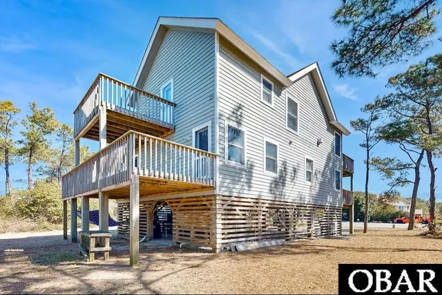 $694,000 | 4124 West Brant Court, Nags Head, NC 27959