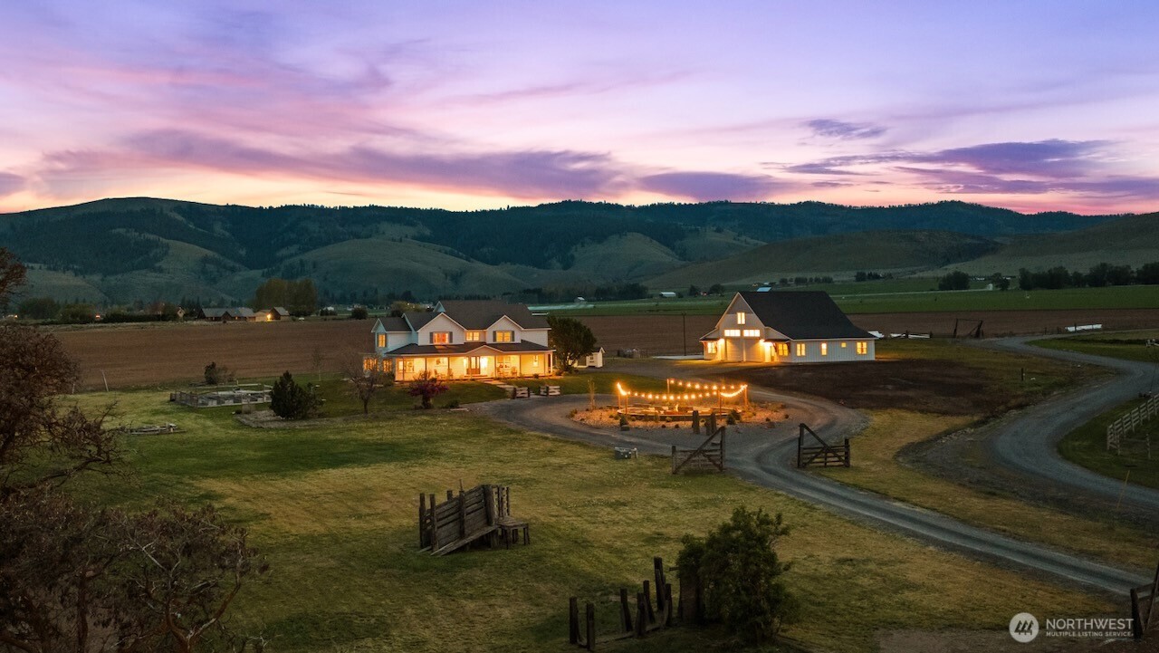 3920 Weaver Road Ellensburg, WA 98926 - Photo 1 of 40 a view of lake