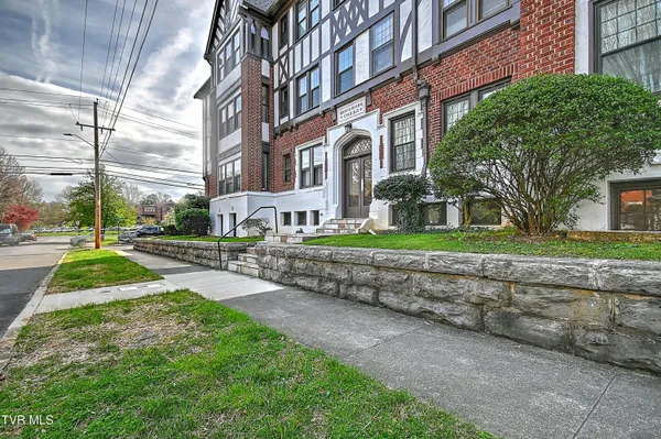 $219,000 | 701 West Locust Street, Unit 16, Johnson City, TN 37604