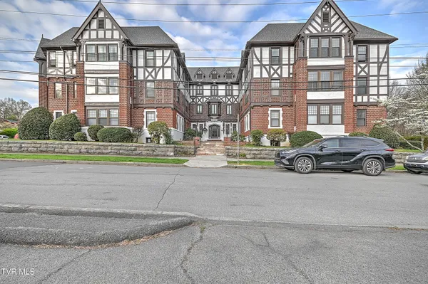 $219,000 | 701 West Locust Street, Unit 16, Johnson City, TN 37604