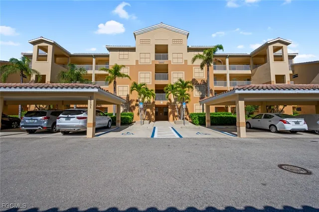 $250,000 | 14531 Legends Boulevard North, Unit 305, Fort Myers, FL 33912