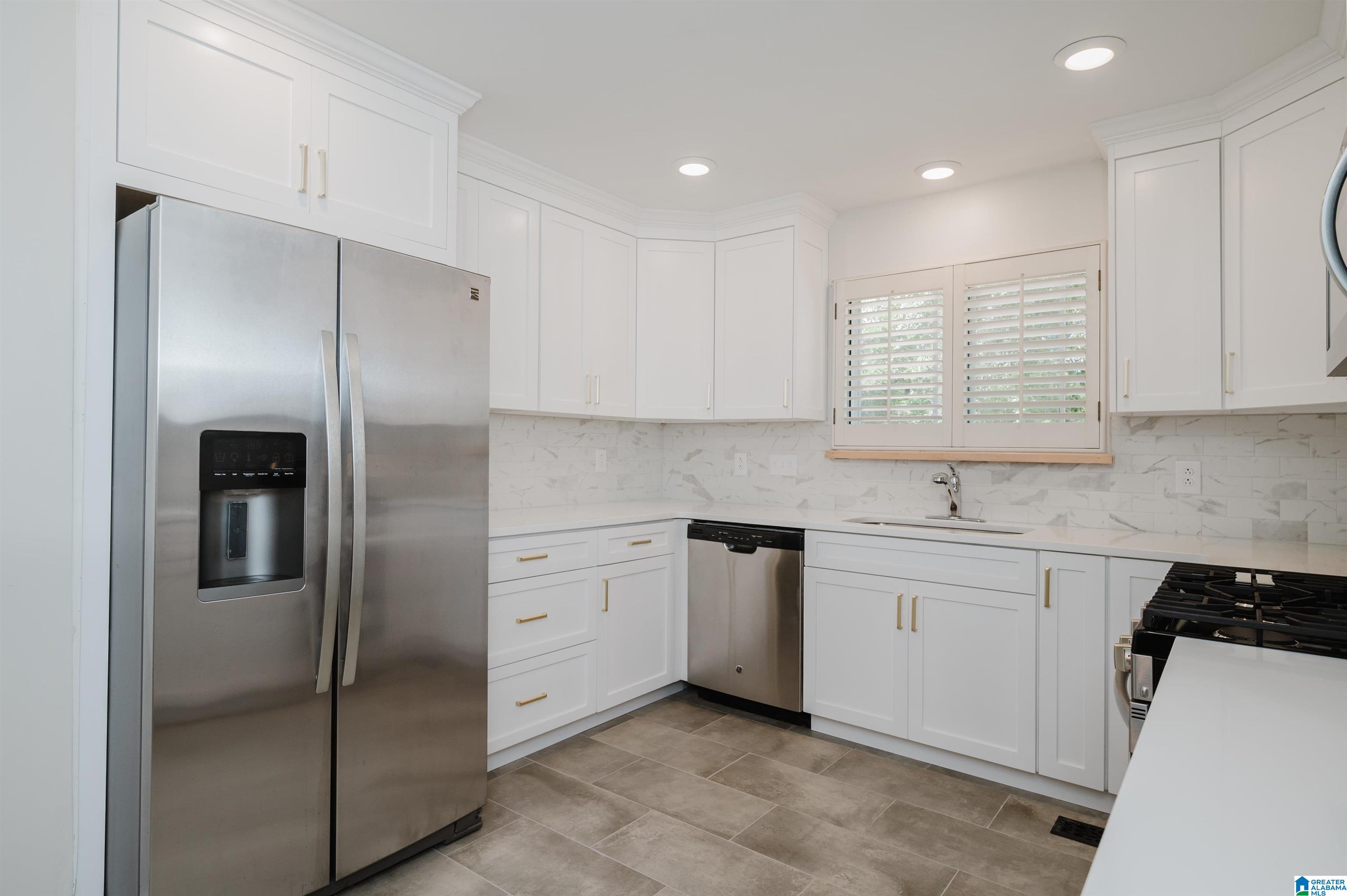 3437 Loch Ridge Drive Birmingham, AL 35216 - Photo 17 of 48