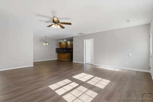 $289,000 | 208 Bunker Road, Eldon, MO 65026