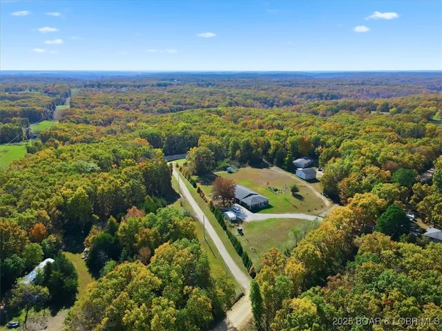 $289,000 | 208 Bunker Road, Eldon, MO 65026