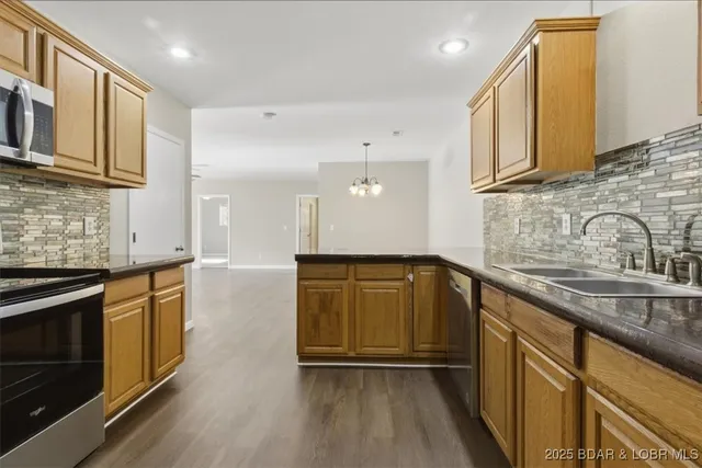 $289,000 | 208 Bunker Road, Eldon, MO 65026