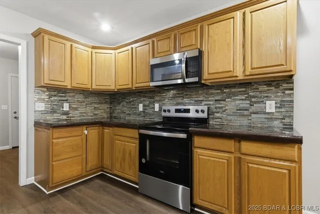 $289,000 | 208 Bunker Road, Eldon, MO 65026