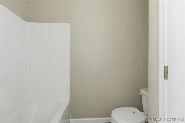 $289,000 | 208 Bunker Road, Eldon, MO 65026