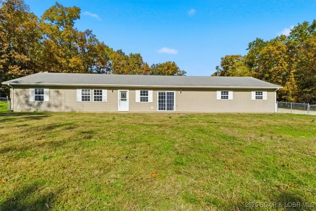 $289,000 | 208 Bunker Road, Eldon, MO 65026