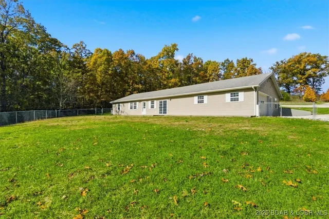 $289,000 | 208 Bunker Road, Eldon, MO 65026
