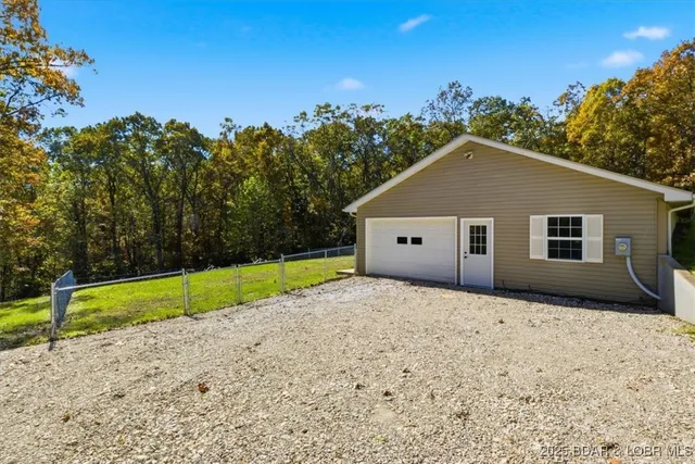 $289,000 | 208 Bunker Road, Eldon, MO 65026