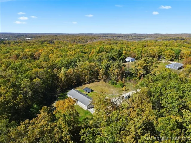 $289,000 | 208 Bunker Road, Eldon, MO 65026