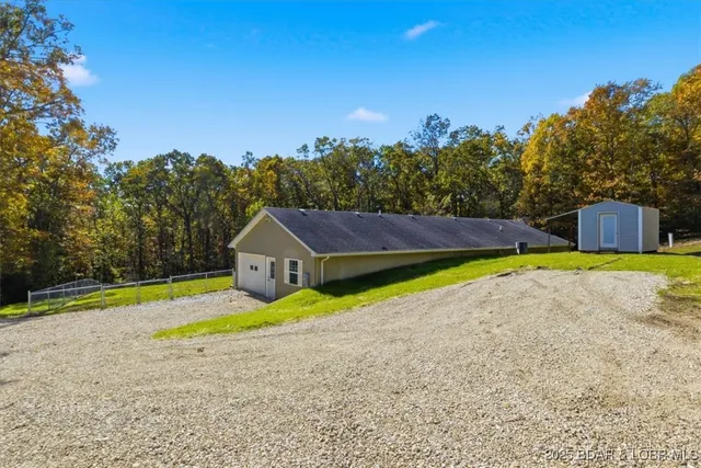 $289,000 | 208 Bunker Road, Eldon, MO 65026