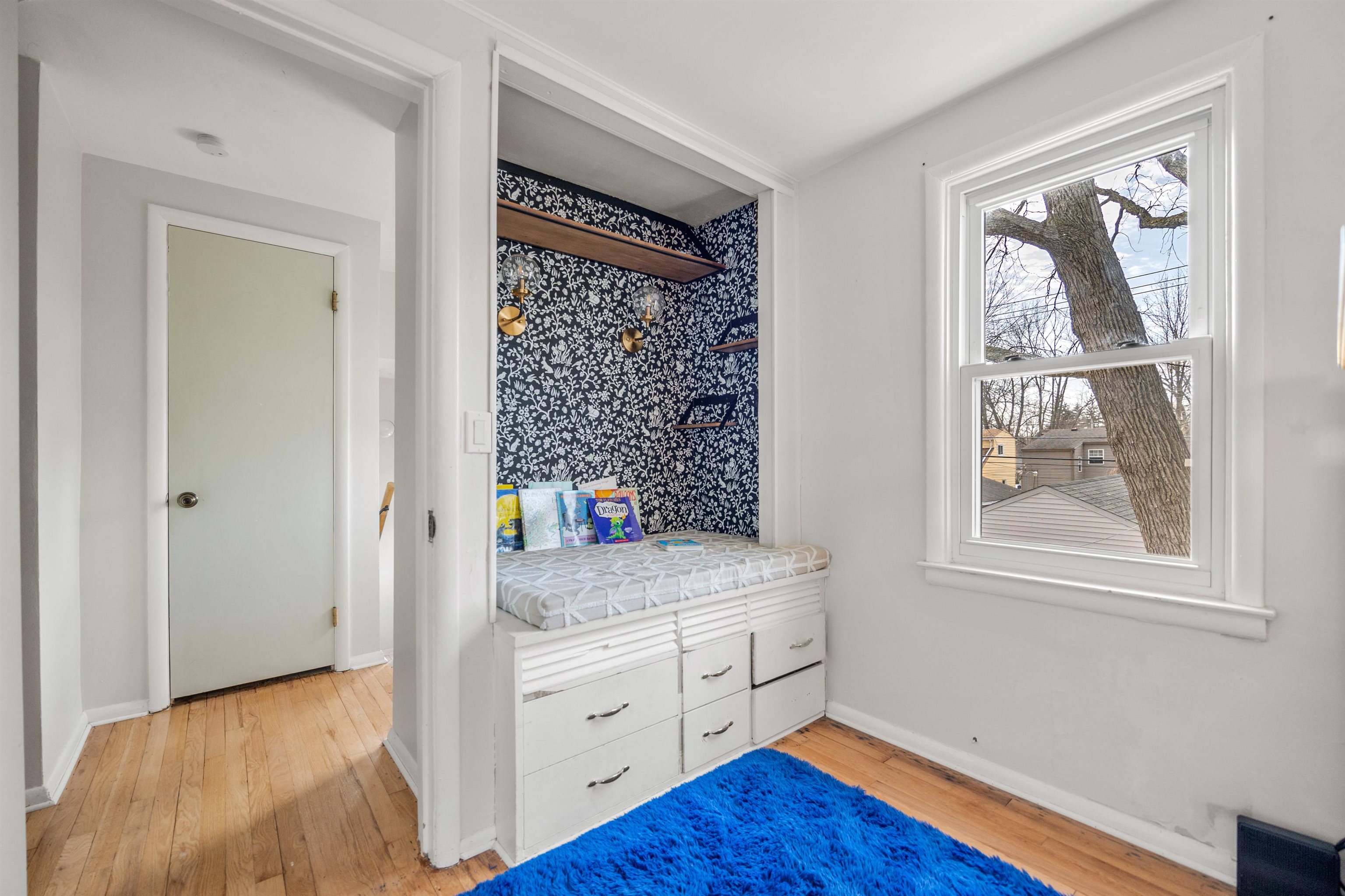2209 Hampton Road Grosse Pointe Woods, MI 48236 - Photo 16 of 29