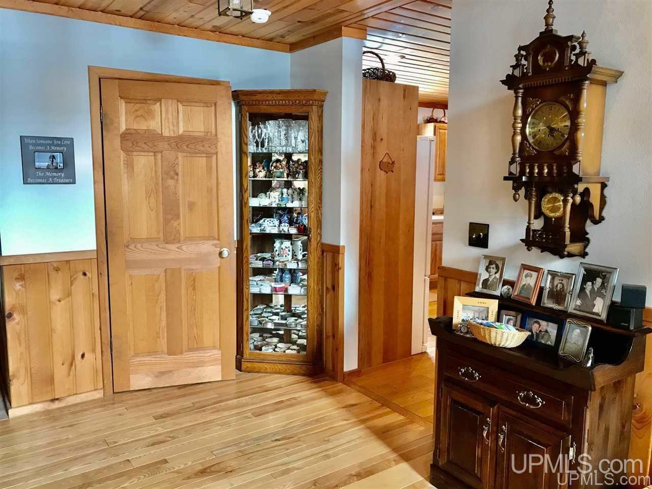 5053 W Anderson Road Hurley, WI 54534 - Photo 29 of 49 Gallery Image 29